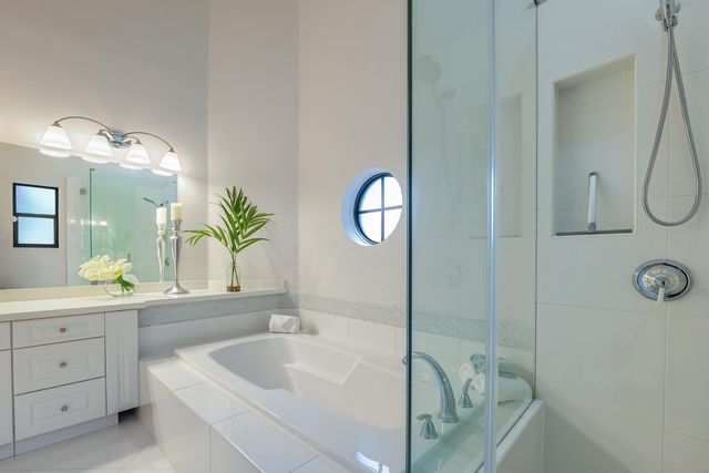 23264 N Mirabella Cir Circle N, Boca Raton, FL 33433