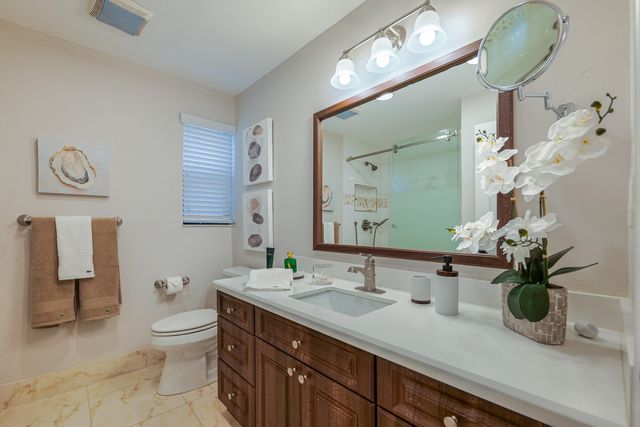 23264 N Mirabella Cir Circle N, Boca Raton, FL 33433