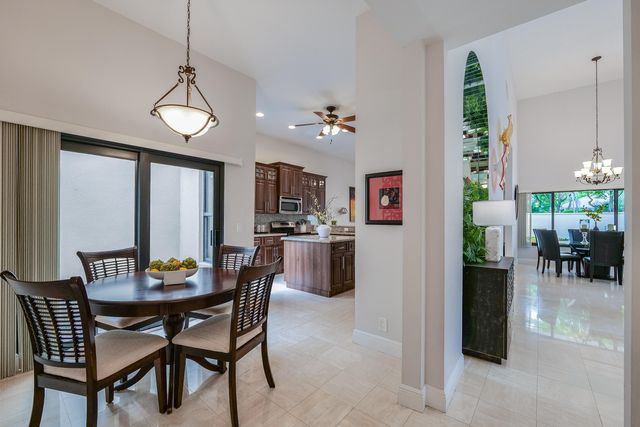23264 N Mirabella Cir Circle N, Boca Raton, FL 33433