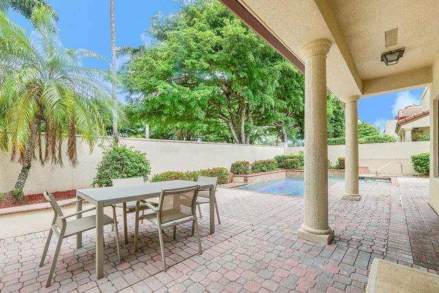 23264 N Mirabella Cir Circle N, Boca Raton, FL 33433