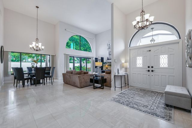 23264 N Mirabella Cir Circle N, Boca Raton, FL 33433