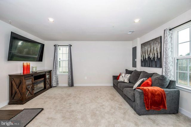 324 PEMBERTON PARK LN, Frederick, MD 21703