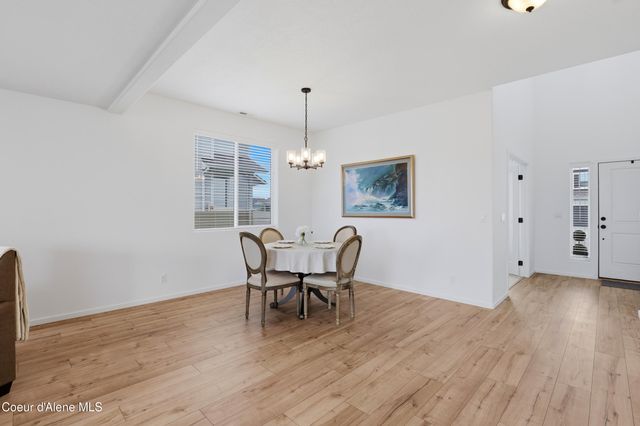 10482 N Belgrave Lp, Hayden, ID 83835