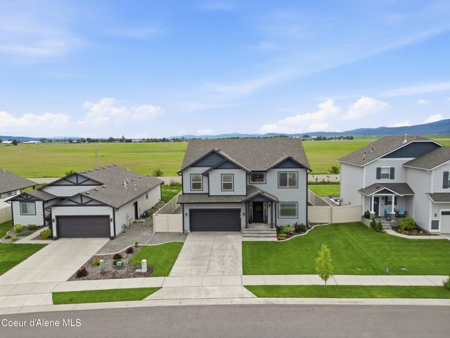 10482 N Belgrave Lp, Hayden, ID 83835
