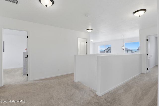 10482 N Belgrave Lp, Hayden, ID 83835