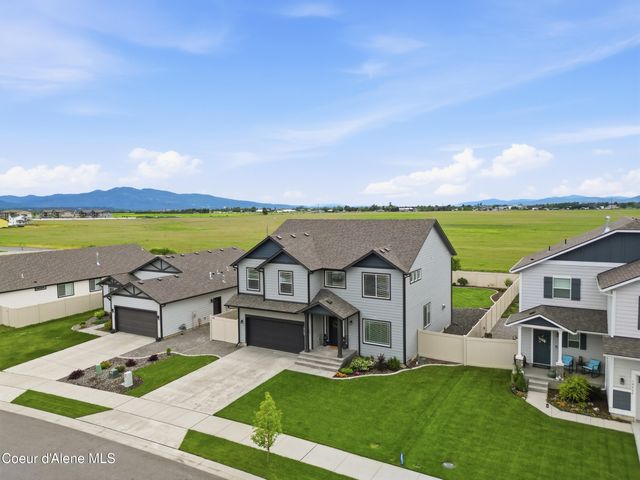 10482 N Belgrave Lp, Hayden, ID 83835