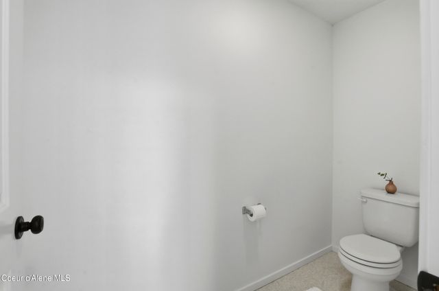 10482 N Belgrave Lp, Hayden, ID 83835