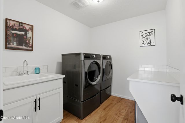 10482 N Belgrave Lp, Hayden, ID 83835