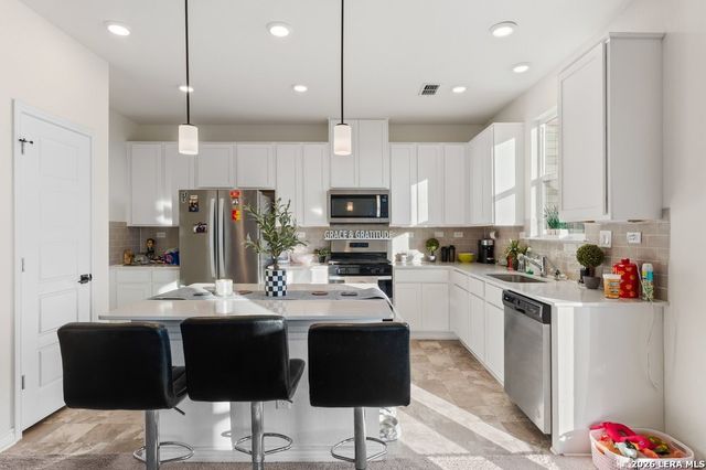 9422 Braman, Converse, TX 78109