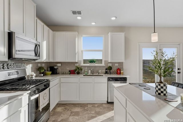 9422 Braman, Converse, TX 78109