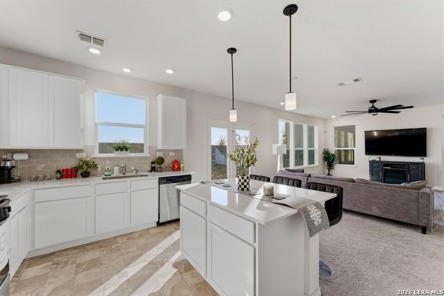 9422 Braman, Converse, TX 78109