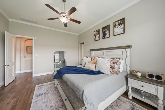 9319 Dochfour Lane, Tomball, TX 77375