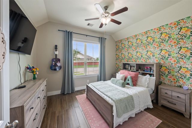 9319 Dochfour Lane, Tomball, TX 77375