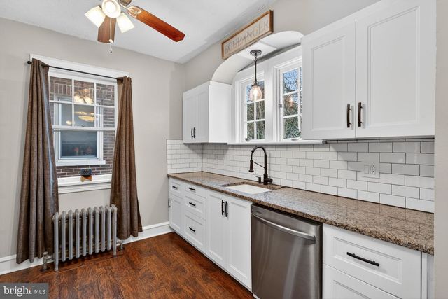 545 HAND AVE, Lancaster, PA 17602