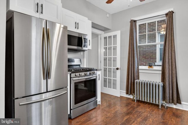 545 HAND AVE, Lancaster, PA 17602