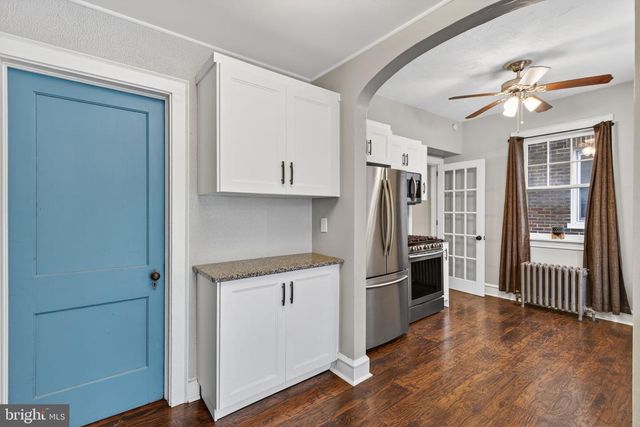 545 HAND AVE, Lancaster, PA 17602