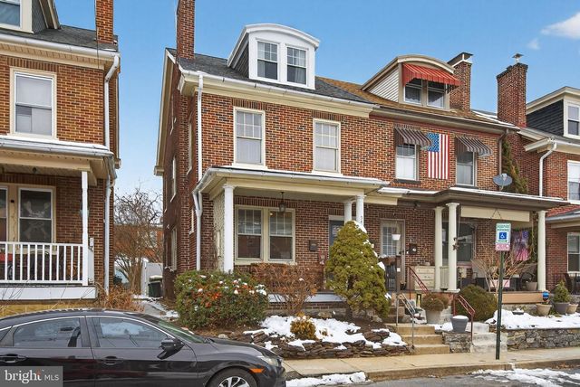 545 HAND AVE, Lancaster, PA 17602