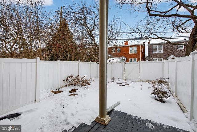 545 HAND AVE, Lancaster, PA 17602