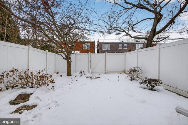 545 HAND AVE, Lancaster, PA 17602