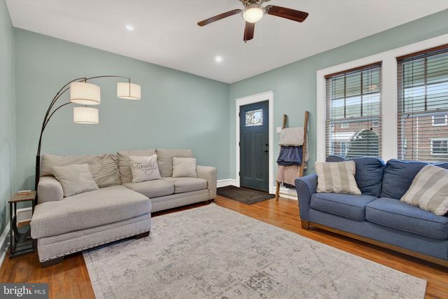 545 HAND AVE, Lancaster, PA 17602