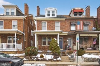 545 HAND AVE, Lancaster, PA 17602