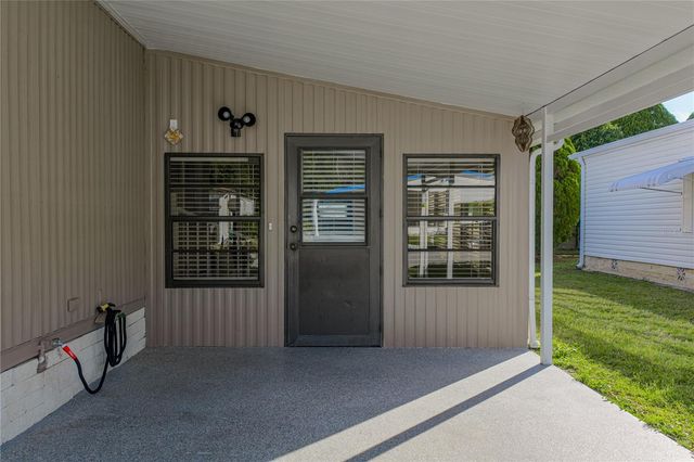 35122 MCCULLOUGHS LEAP, Zephyrhills, FL 33541