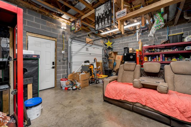 164 Carden Drive, Elizabethton, TN 37643