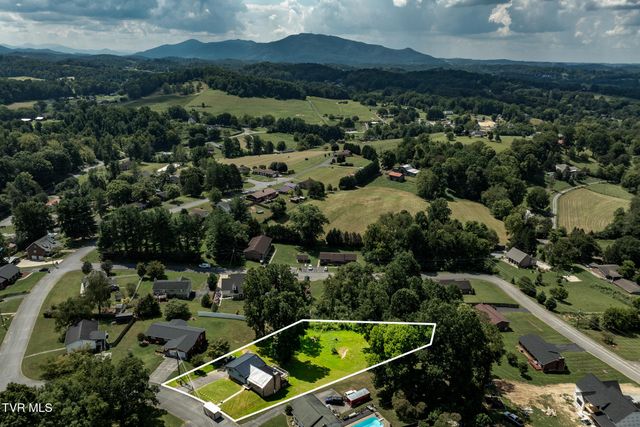 164 Carden Drive, Elizabethton, TN 37643