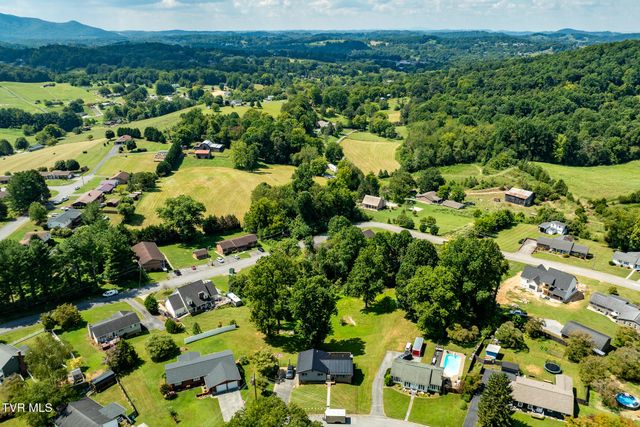 164 Carden Drive, Elizabethton, TN 37643