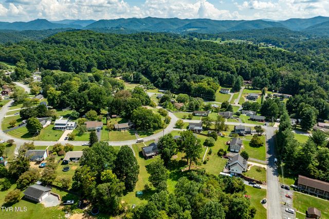 164 Carden Drive, Elizabethton, TN 37643