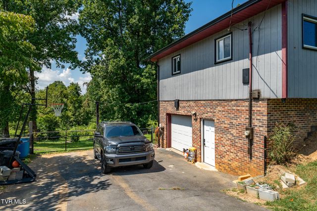 164 Carden Drive, Elizabethton, TN 37643