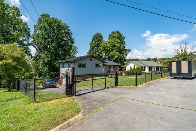 164 Carden Drive, Elizabethton, TN 37643