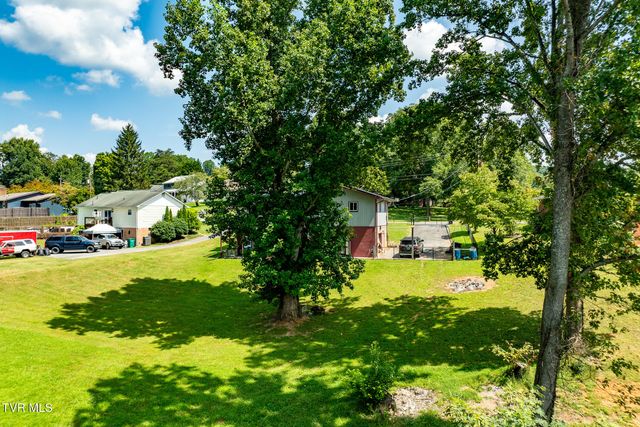 164 Carden Drive, Elizabethton, TN 37643