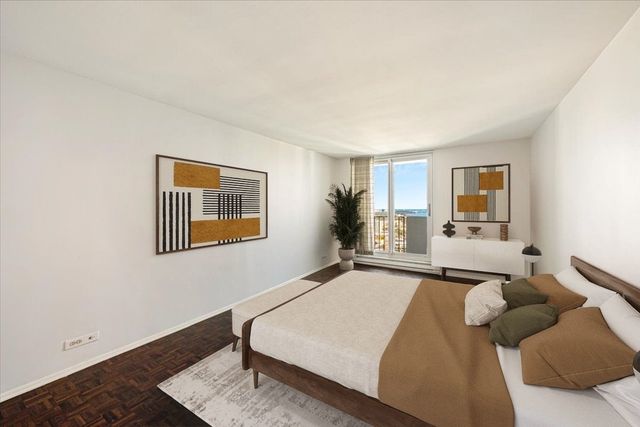 6033 N Sheridan Road 43H, Chicago, IL 60660