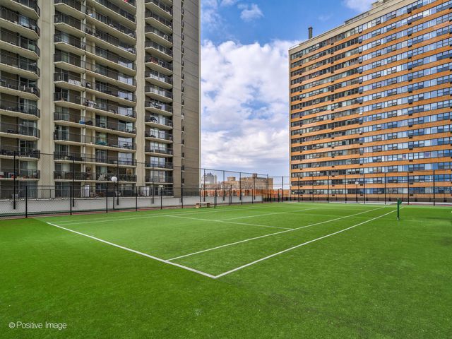 6033 N Sheridan Road 43H, Chicago, IL 60660