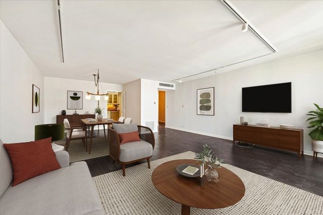 6033 N Sheridan Road 43H, Chicago, IL 60660