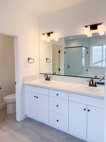 1200 Wildflower Drive, Madera, CA 93636