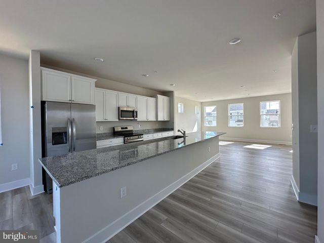 10705 MILLPORT ST, White Plains, MD 20695