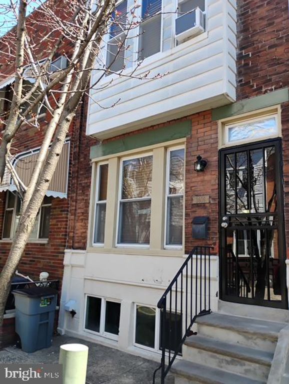 2609 S BEULAH ST, Philadelphia, PA 19148