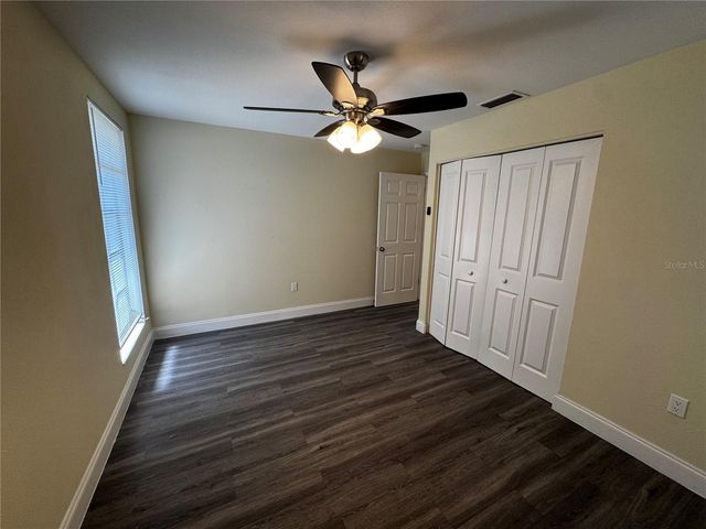 1610 CREST AVENUE, Leesburg, FL 34748