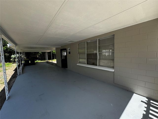 1610 CREST AVENUE, Leesburg, FL 34748