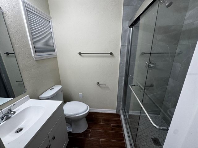1610 CREST AVENUE, Leesburg, FL 34748