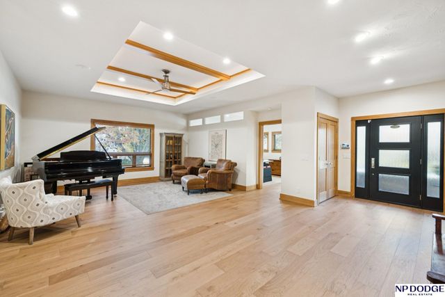 6345 Black Forest Drive, Lincoln, NE 68516