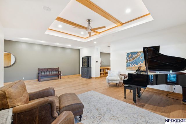 6345 Black Forest Drive, Lincoln, NE 68516