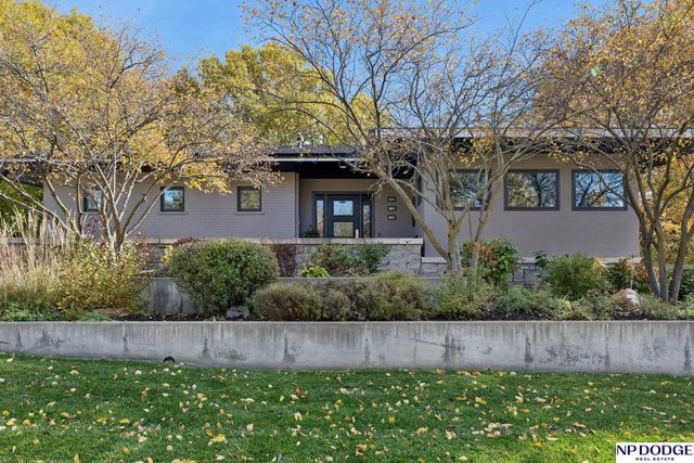 6345 Black Forest Drive, Lincoln, NE 68516