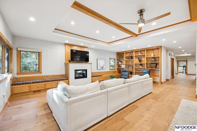 6345 Black Forest Drive, Lincoln, NE 68516