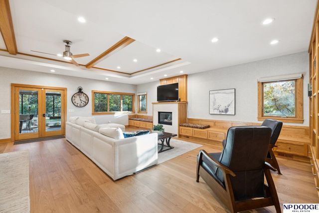 6345 Black Forest Drive, Lincoln, NE 68516