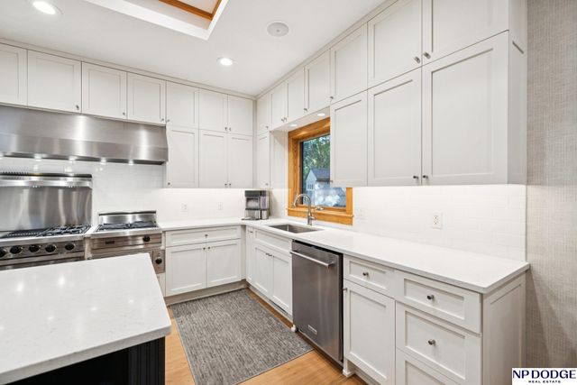 6345 Black Forest Drive, Lincoln, NE 68516