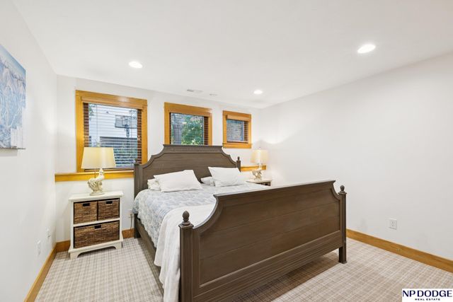 6345 Black Forest Drive, Lincoln, NE 68516