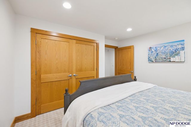 6345 Black Forest Drive, Lincoln, NE 68516